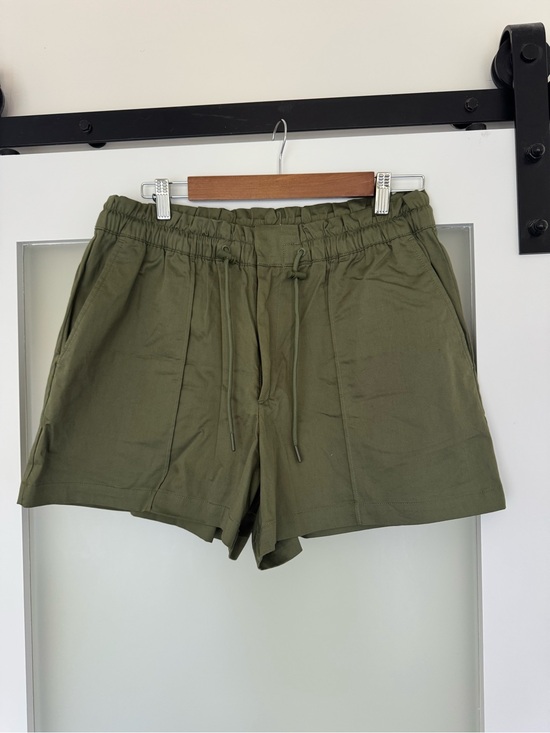 GAP Pants - Gap Cargo Olive Drawstring Women’s Shorts